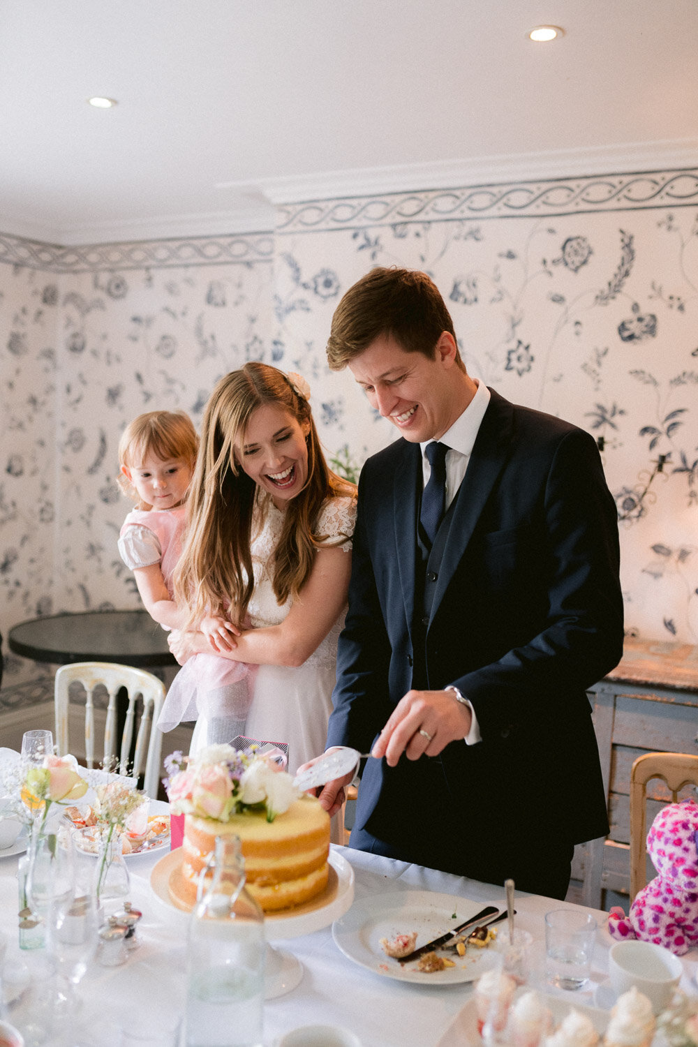 A small &amp; intimate Wedding in Kent