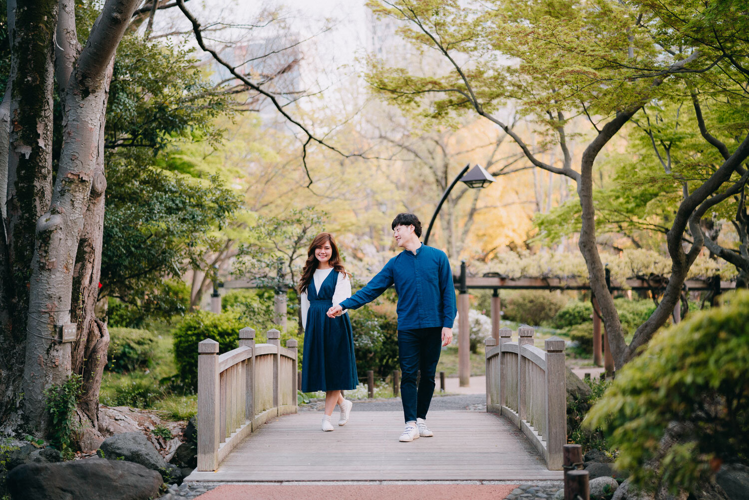 Couples photoshoot in traditional Japanese Garden, Tokyo