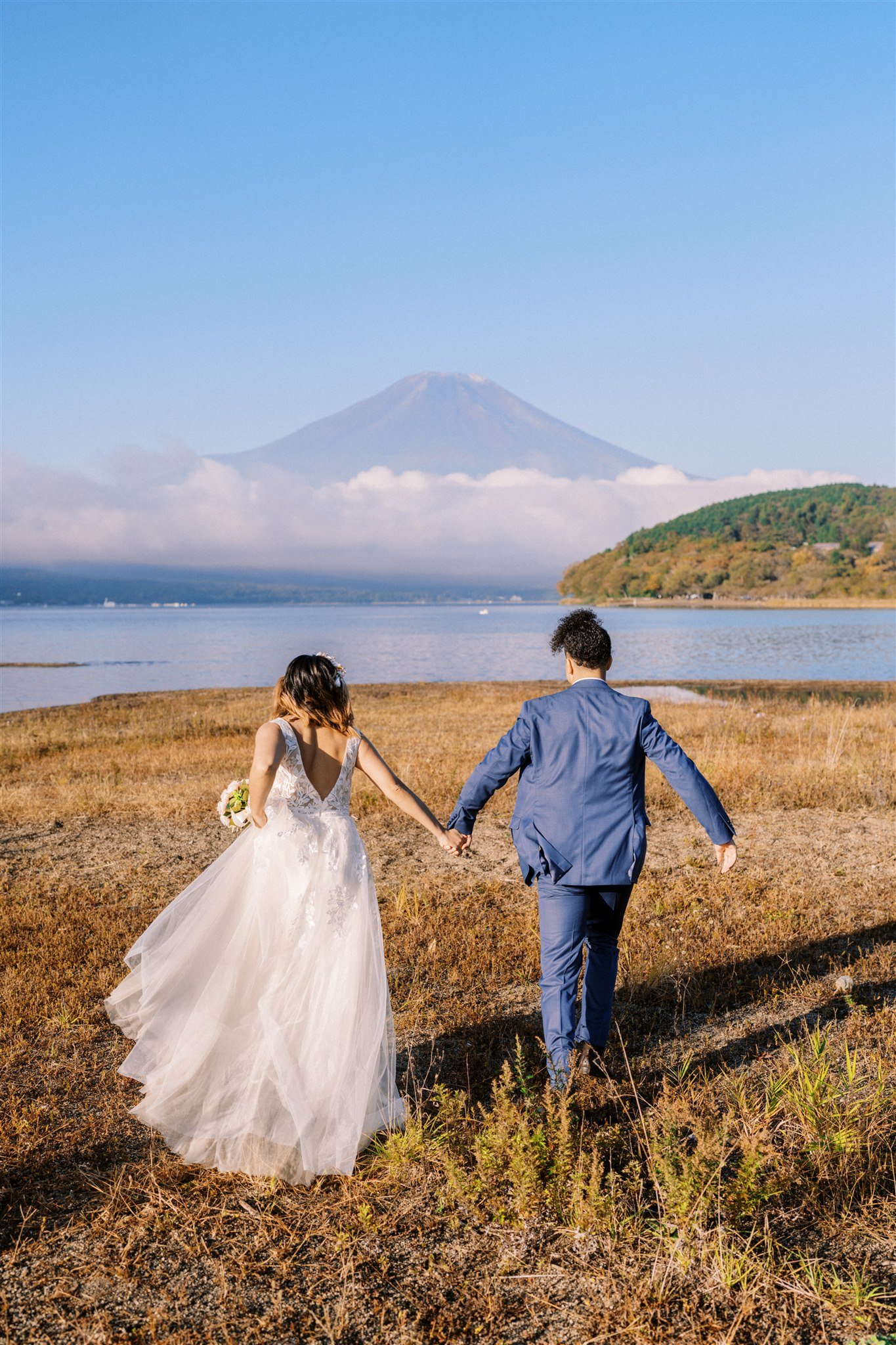Couples photoshoot at Mount Fuji, Japan