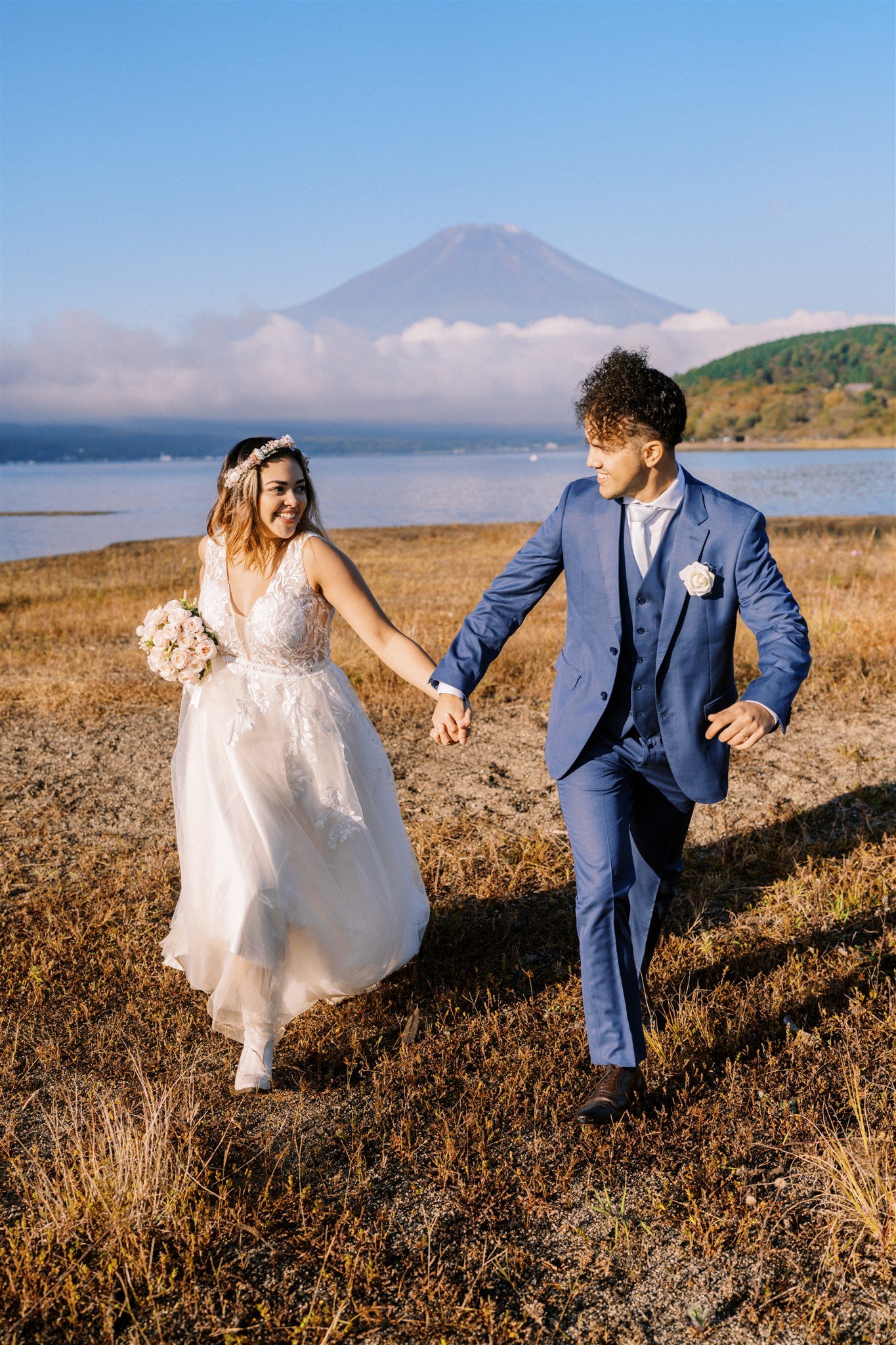 Couples photoshoot at Mount Fuji, Japan