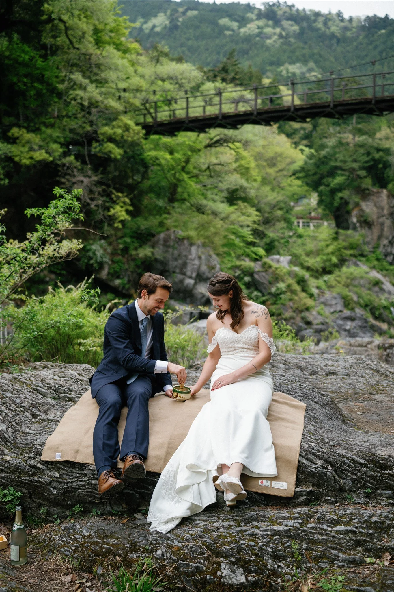 Intimate tea ceremony during their Tokyo mountain elopement. 
