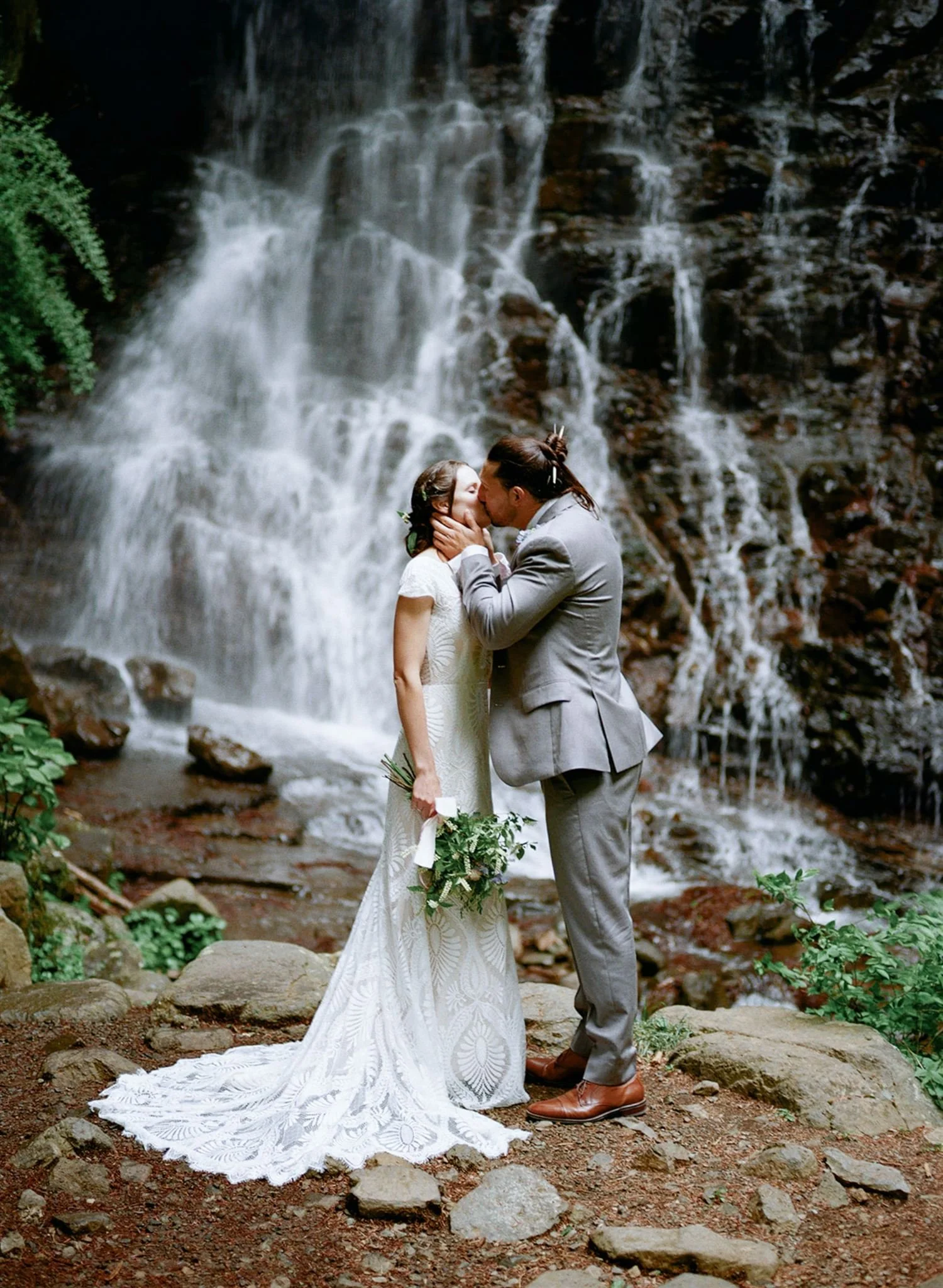 Analogue Film Wedding Photographer japan-19_websize.jpg