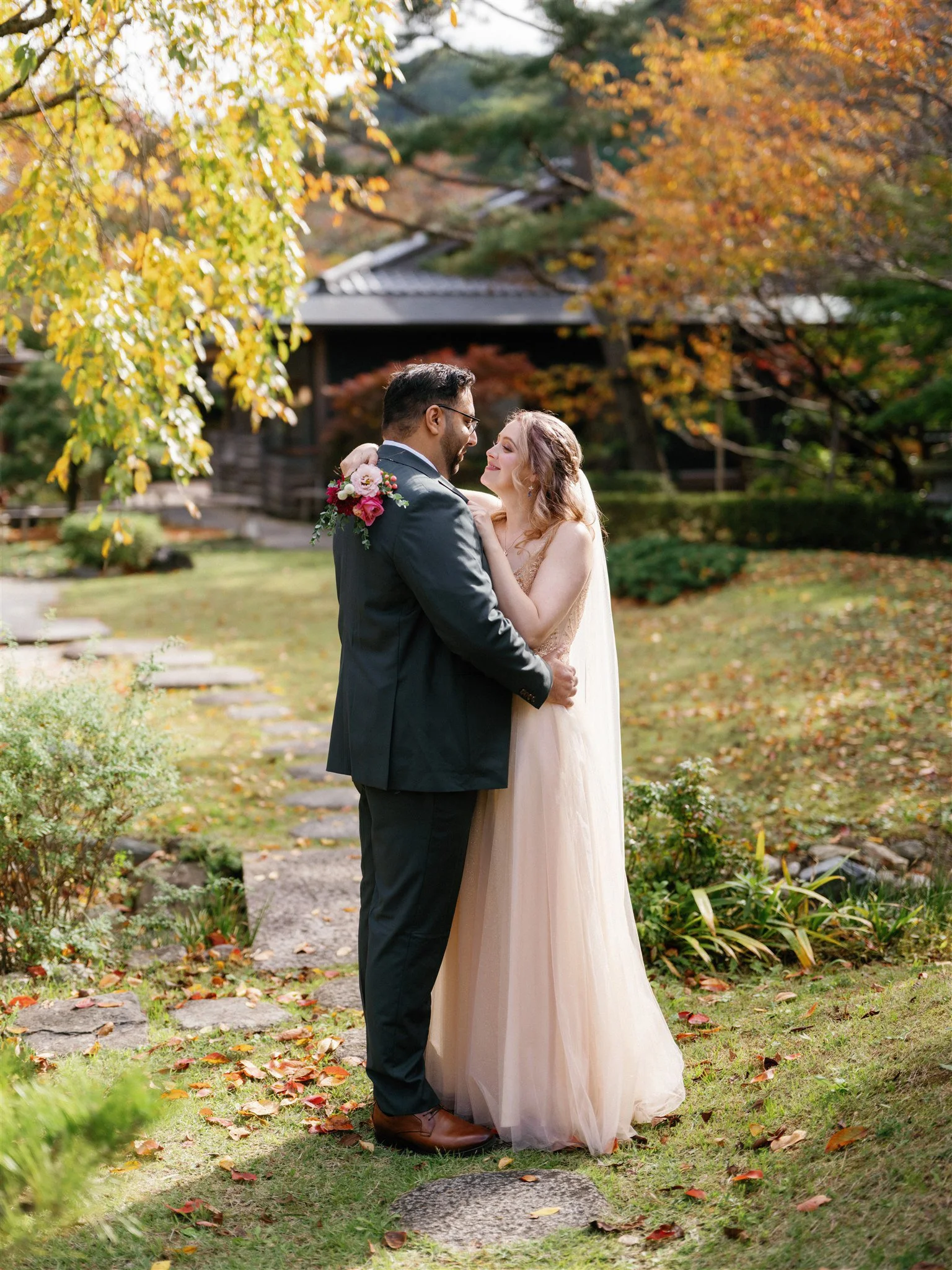 Autumn Elopement in Japan