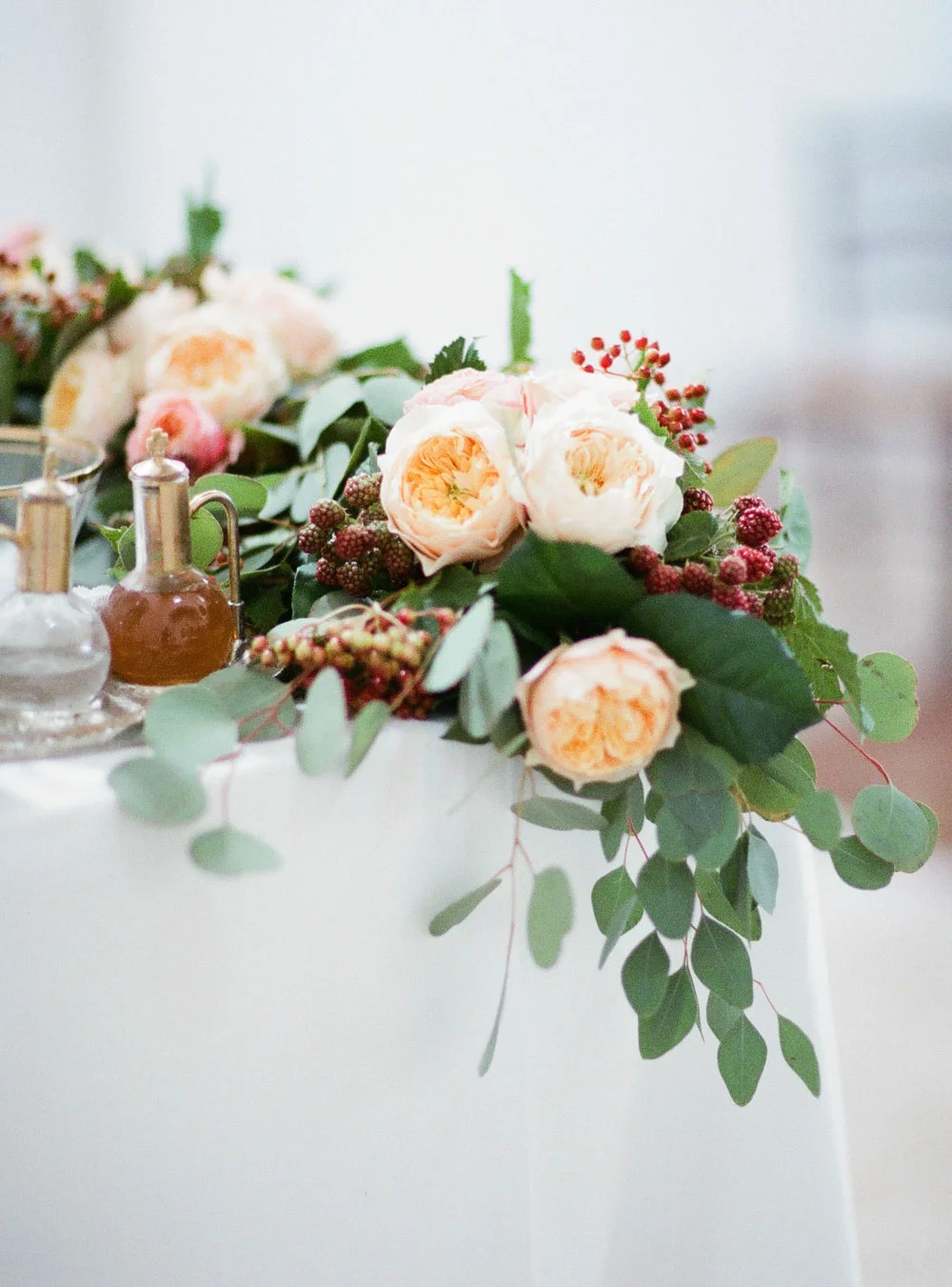 Blomstergirlanger till dukning