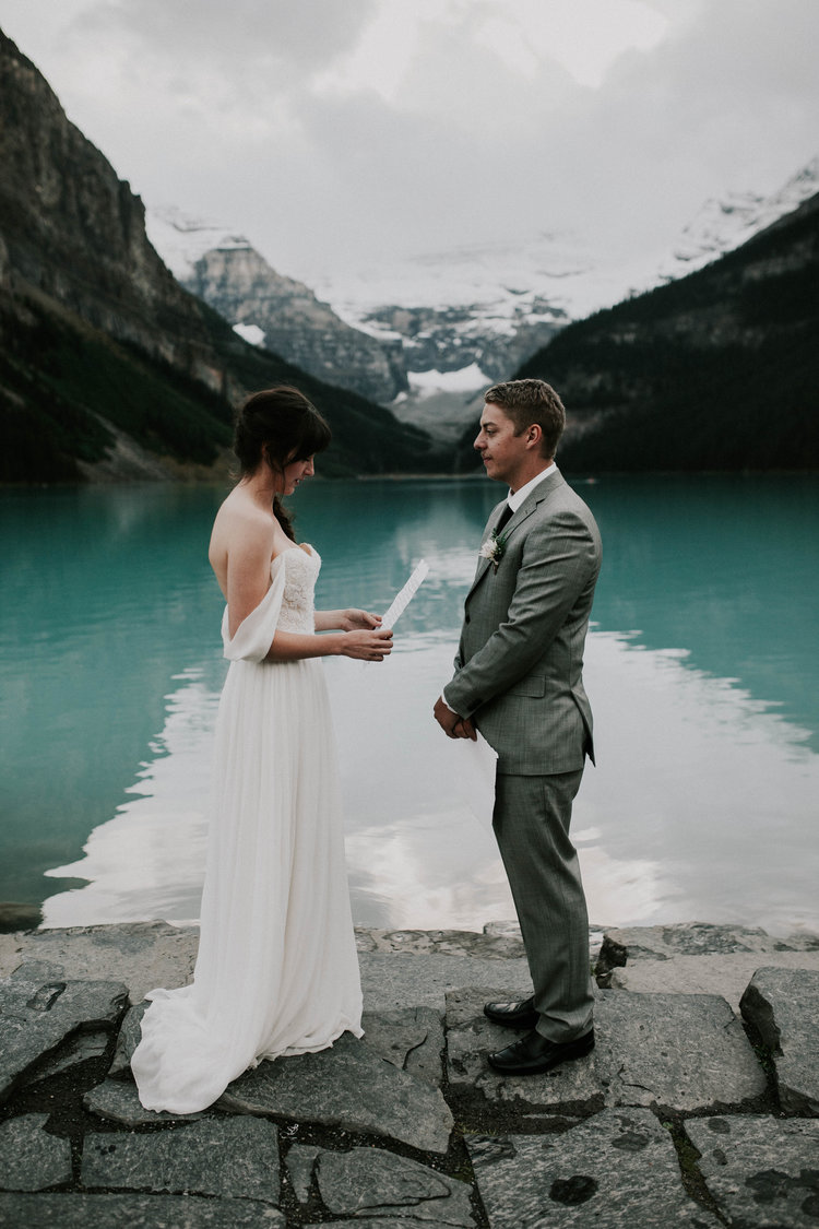 Lake+Louise+Elopement-Banff+National+Park+Wedding-20.jpg