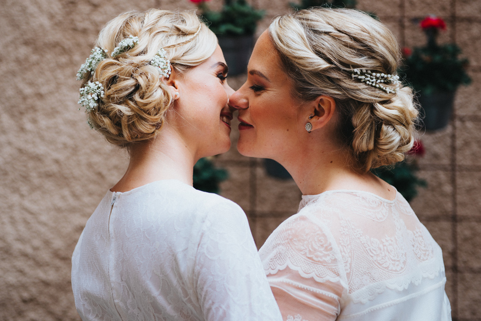 Lantligt och vintageinspirerat bröllop med ljusa pasteller: Emma + Lotti