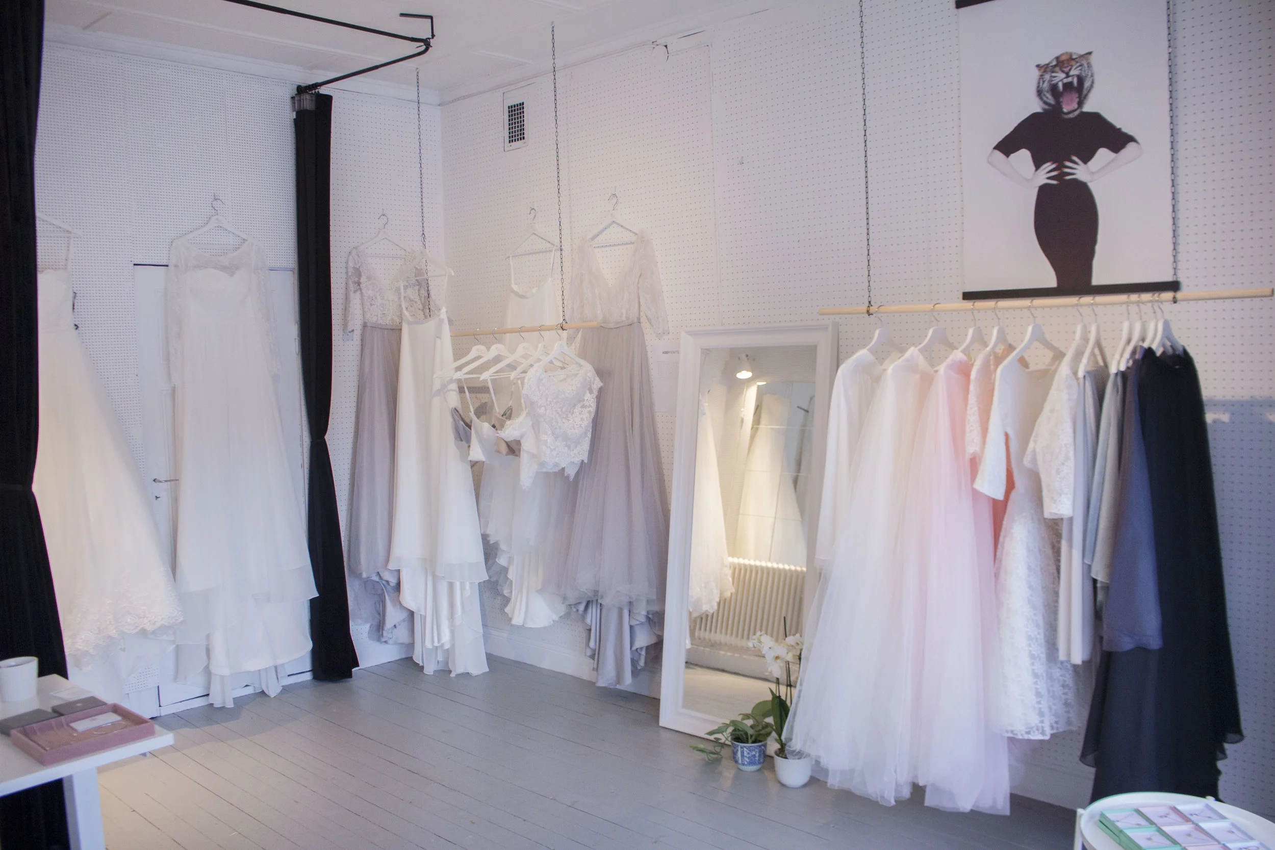 bröllopsbutik+Umeå+Sisters+in+Law.jpg