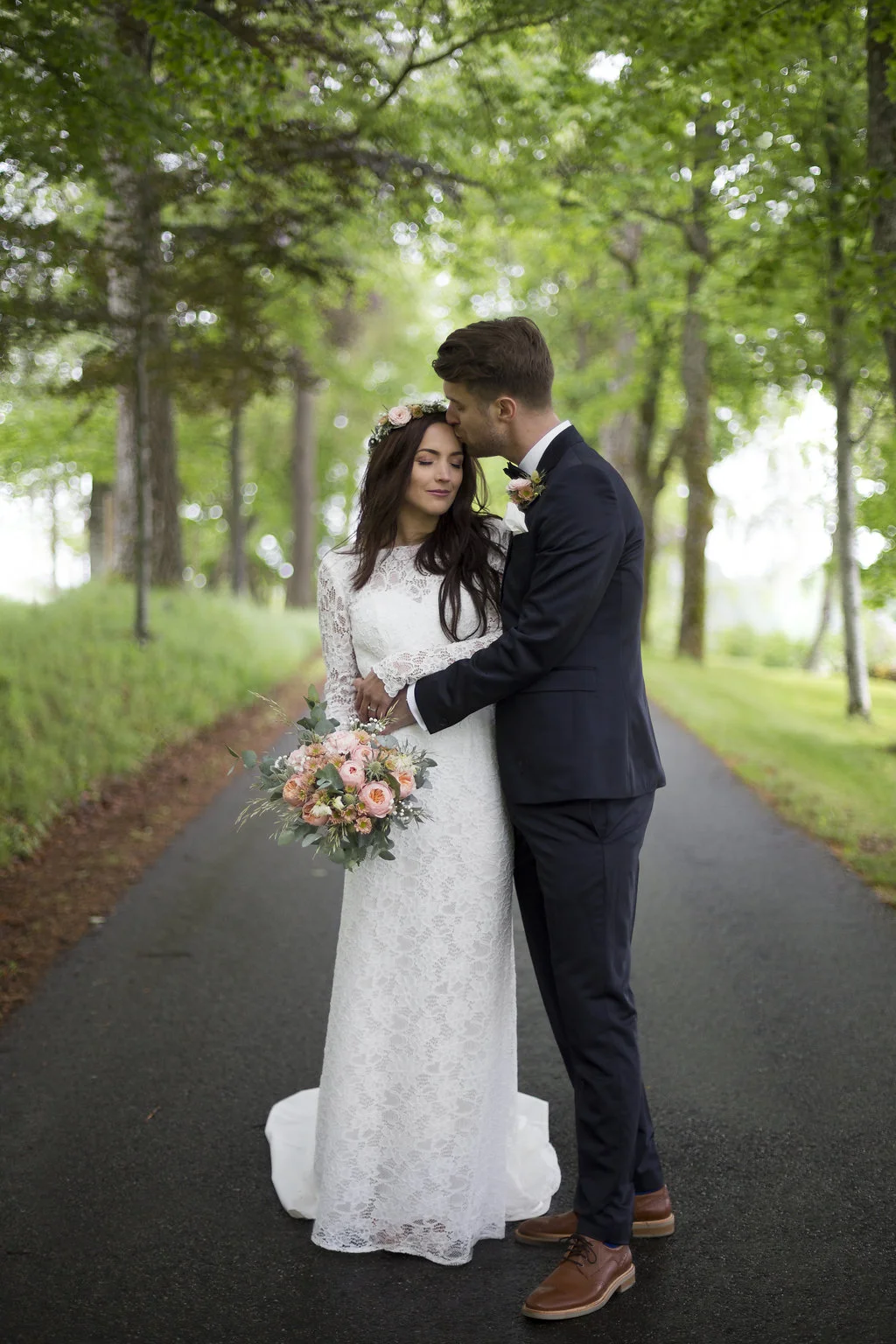 Lantligt Brollop Med Temafargerna Persika Gront Och Vitt Louise