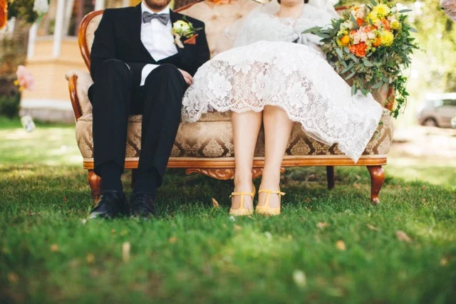 Bröllopsinspiration i gult och orange