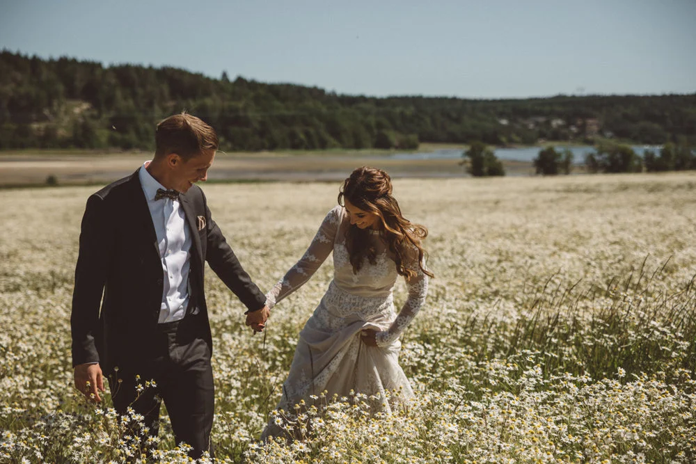 Rustikt Sommarbröllop med Utomhusvigsel på Västkusten: Elisabet + Mathias