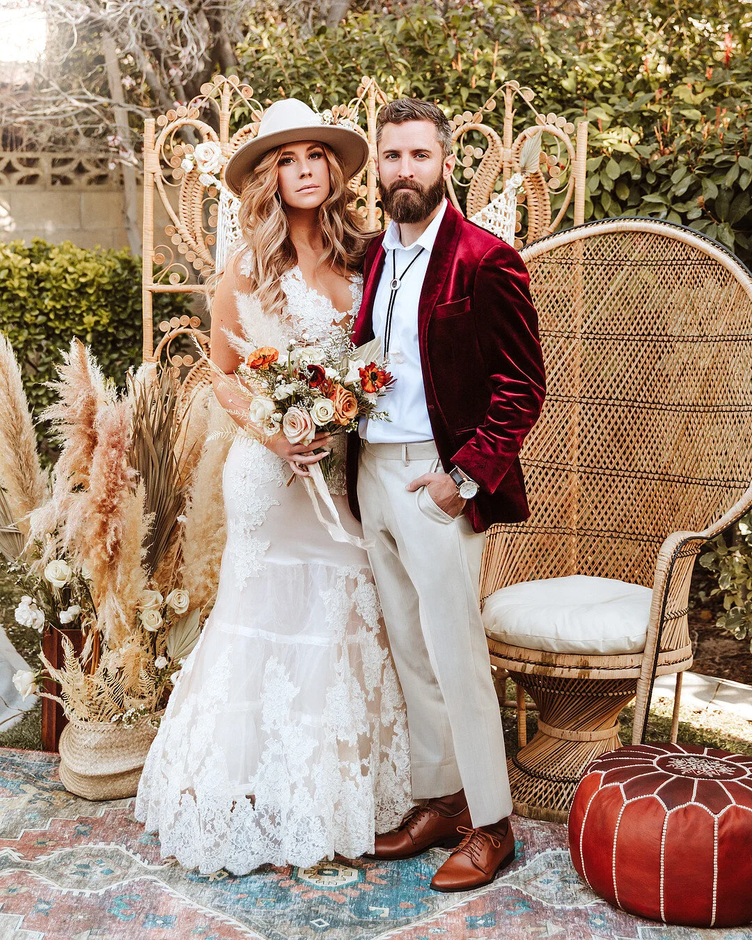 Förnyelse Av Löften I En Lummig Trädgård: Daniel + Salem