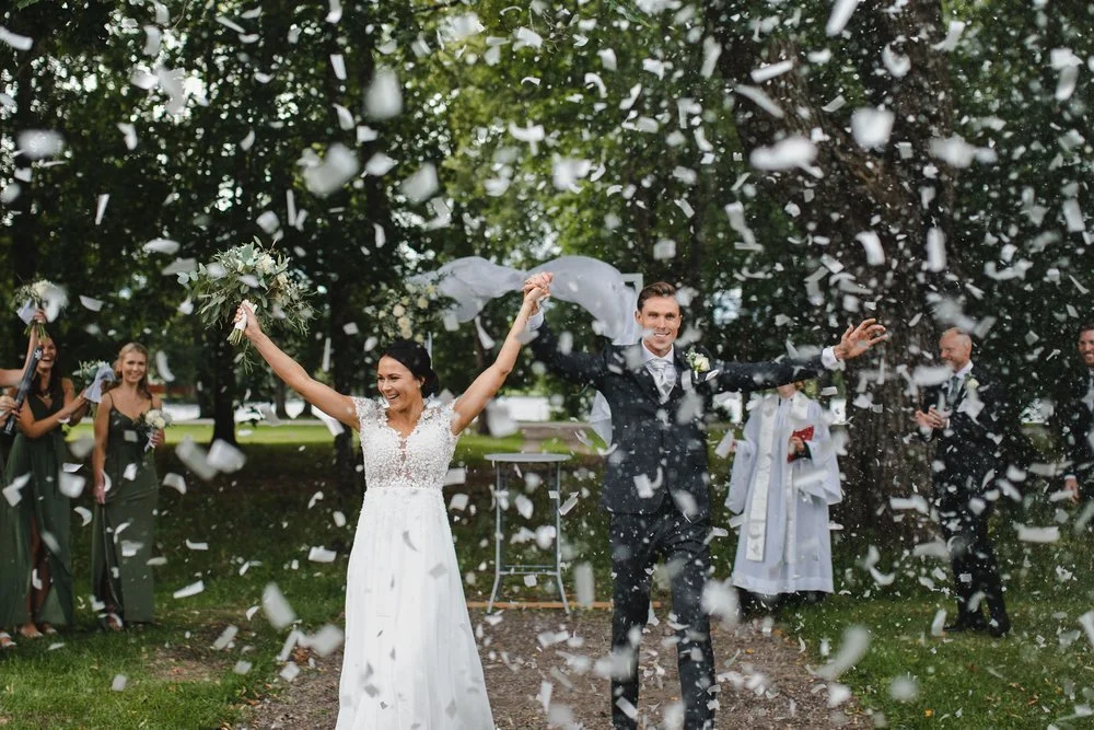 Augustibröllop i Herrgårdsmiljö: Ida + Jimmy
