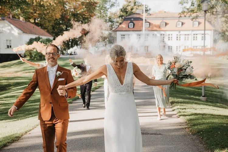 De 30 Senaste Bröllopsberättelserna På Sisters in Law