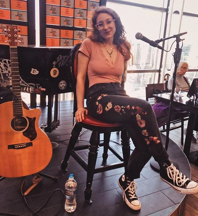 ✈️🎶