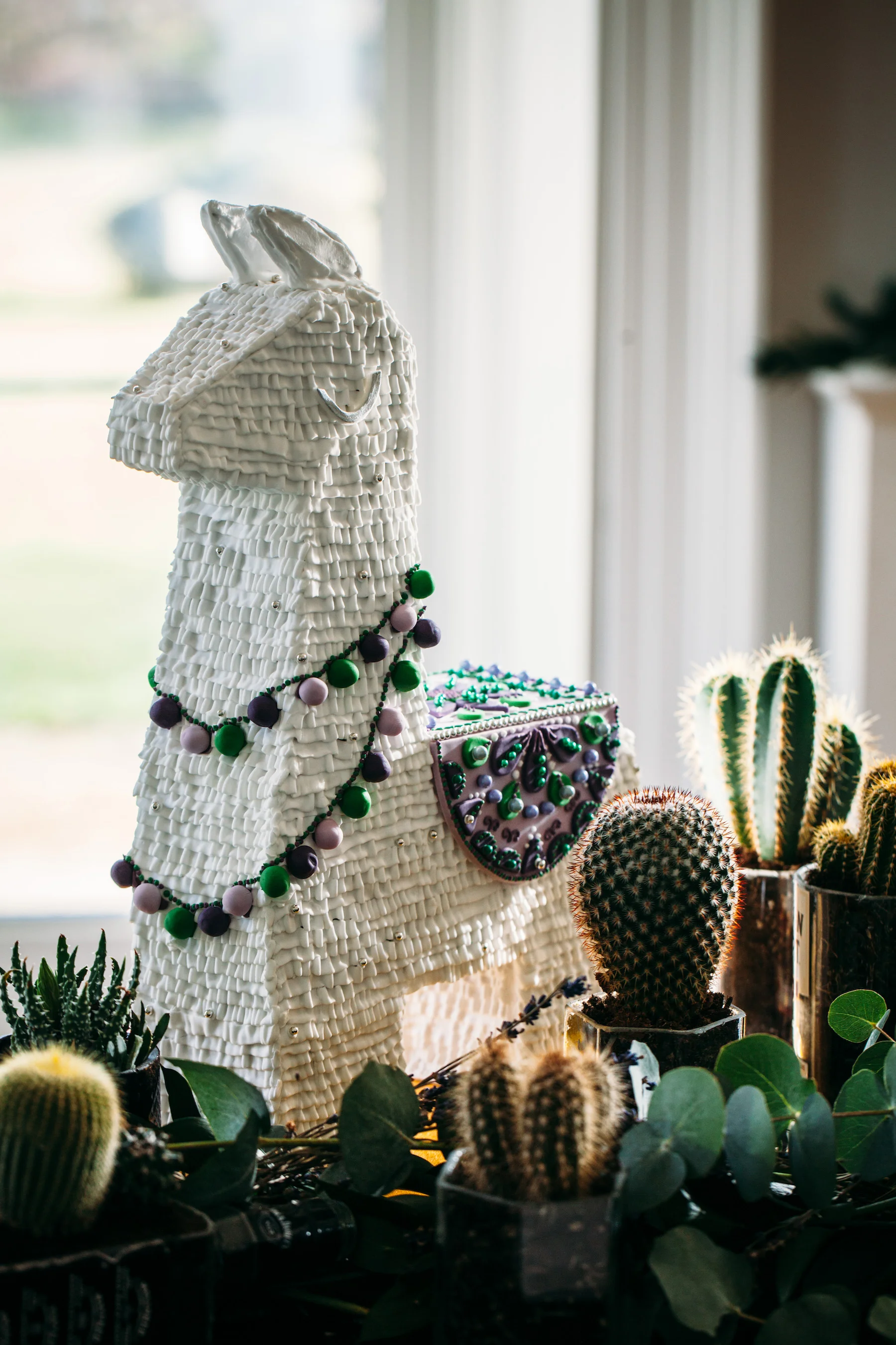 Edible Pinatas Event Centrepieces16.jpg