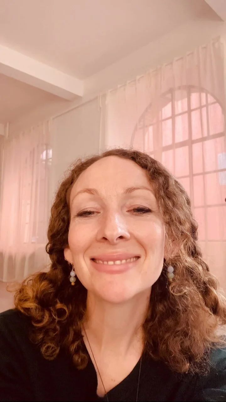 ateliers-en-alexandra-macdonald-yoga