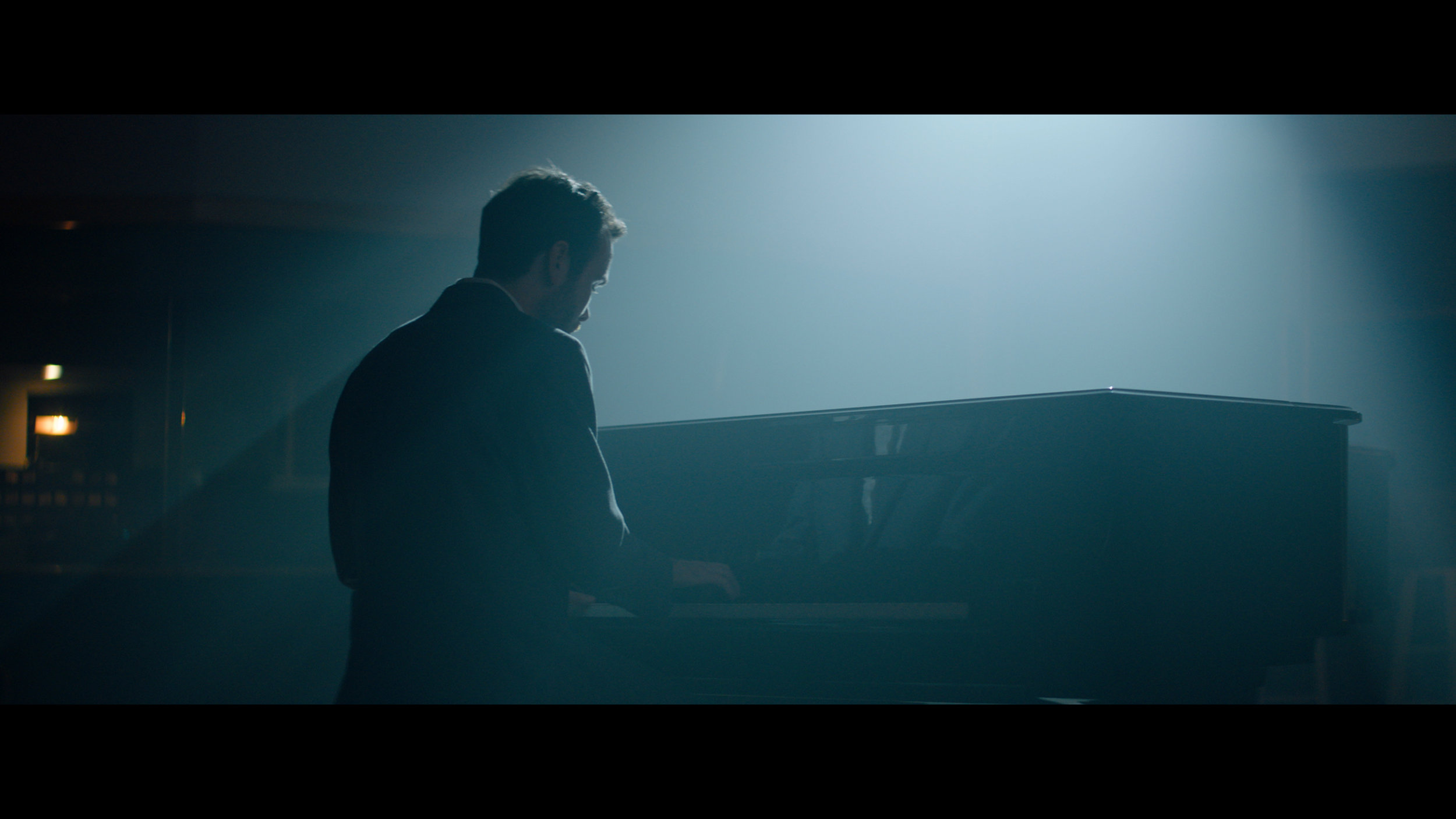 Alexa Mini Piano Jeff Color (Resolve).00_04_53_08.Still037.jpg