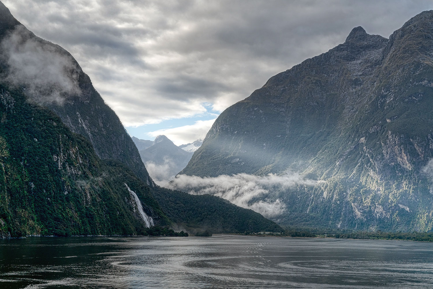 Milford Sound, Fiordland National Park in New Zealand