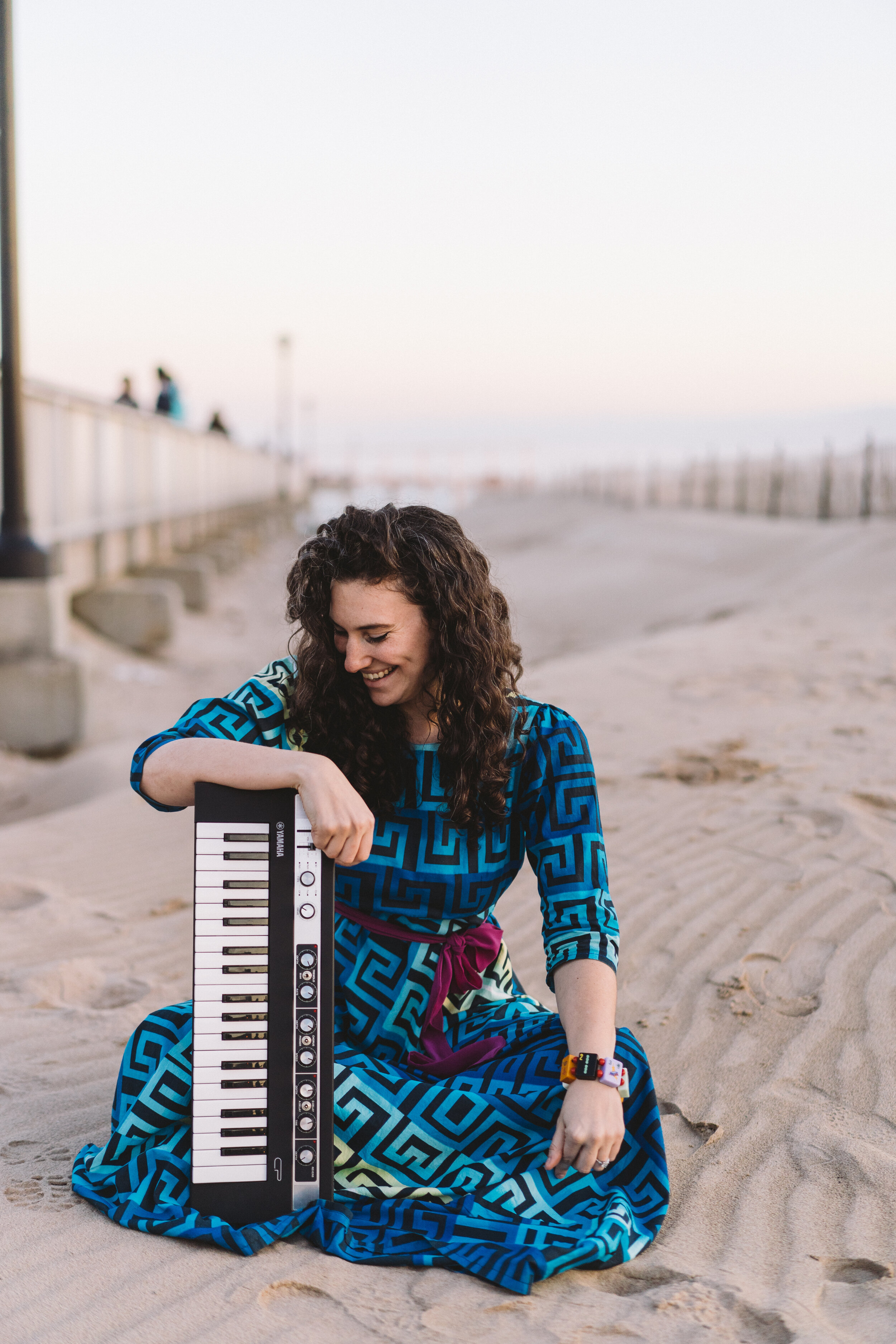 Taali Curl Mag-42.jpg