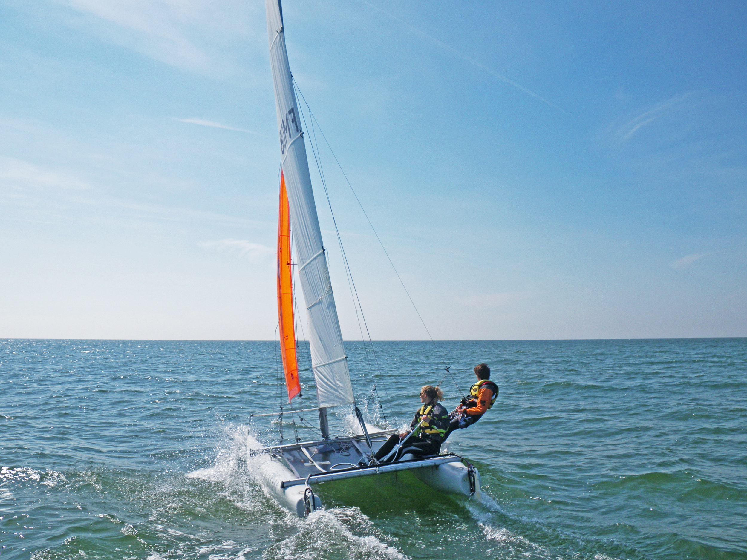 Catamaran_Fort_Mahon_Plage_(EVEILS).jpg
