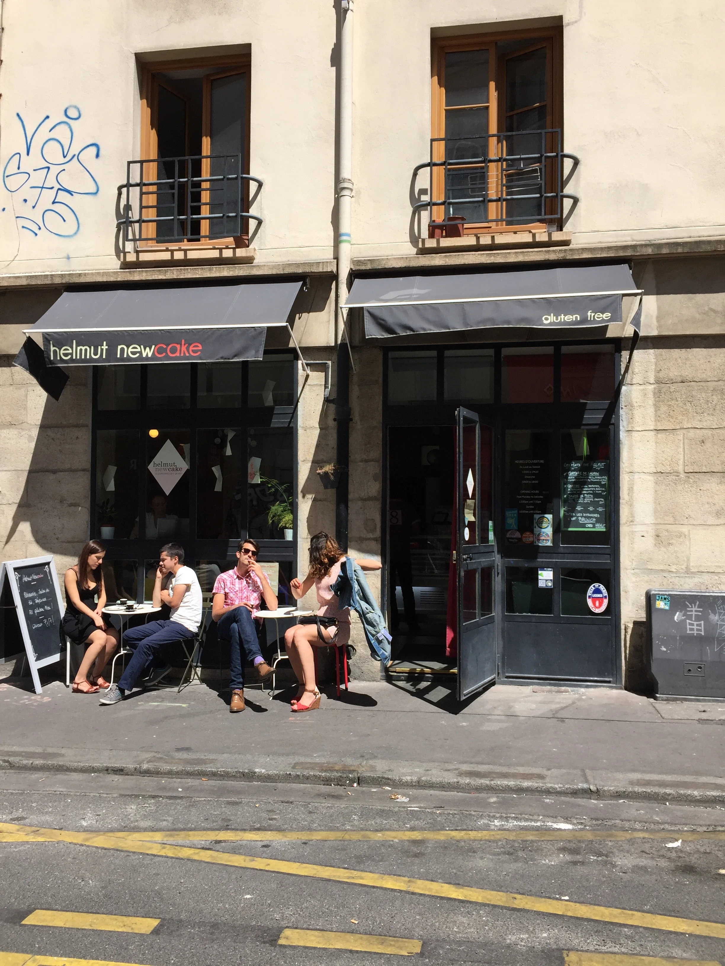 Canal Saint Martin location.