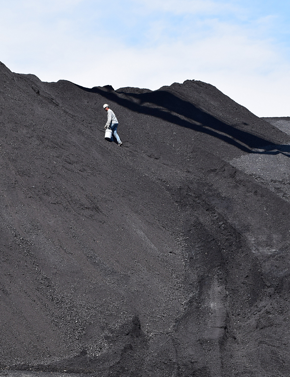 05-Walking the Hot Coals1.JPG