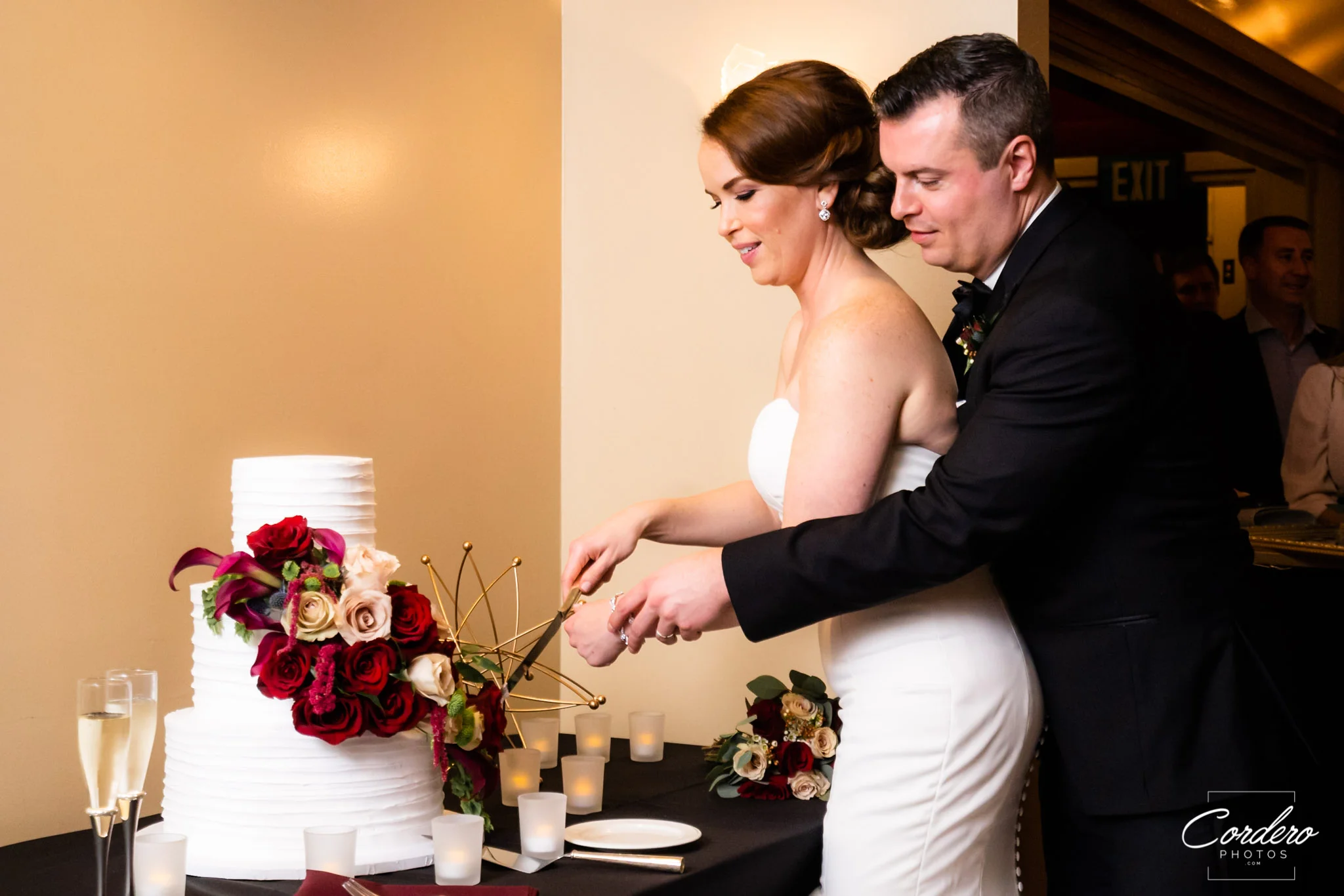 Jennifer-and-Tom-Wedding-BLOG-200.jpg