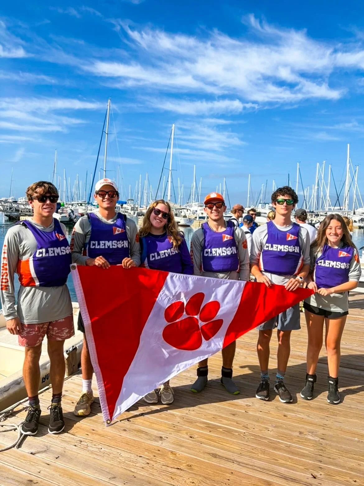 Congrats to our sailors for another successful weekend! At the SAISA Open Team Race Championship in Charleston, Mitchell Hnatt, Bryson Eaton, Ian Richardson, Taylor Bulwinkle, Luke Adams, and Madison Cannon competed and finished the weekend in 7th. A