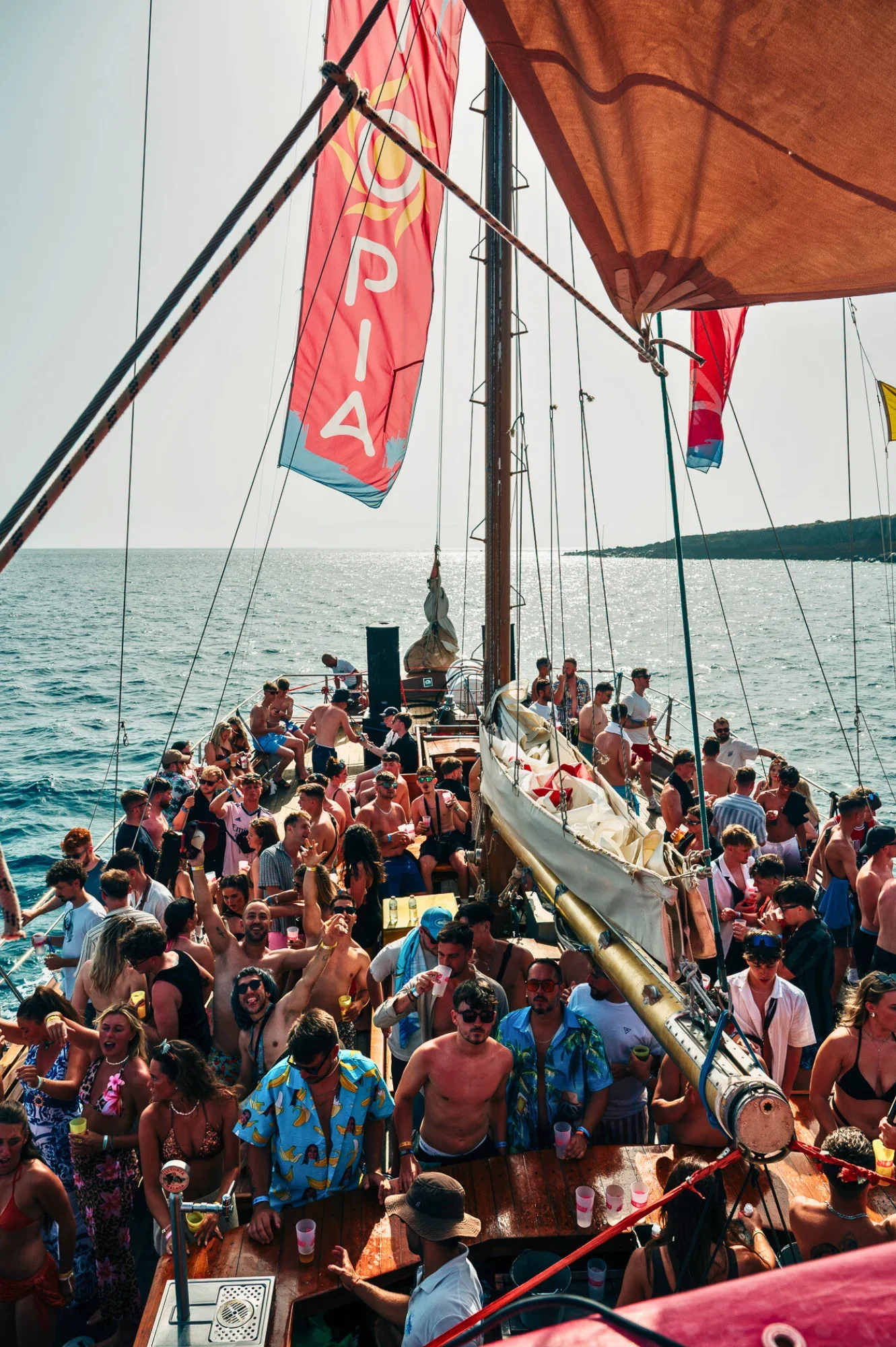 Sailing party boat.webp