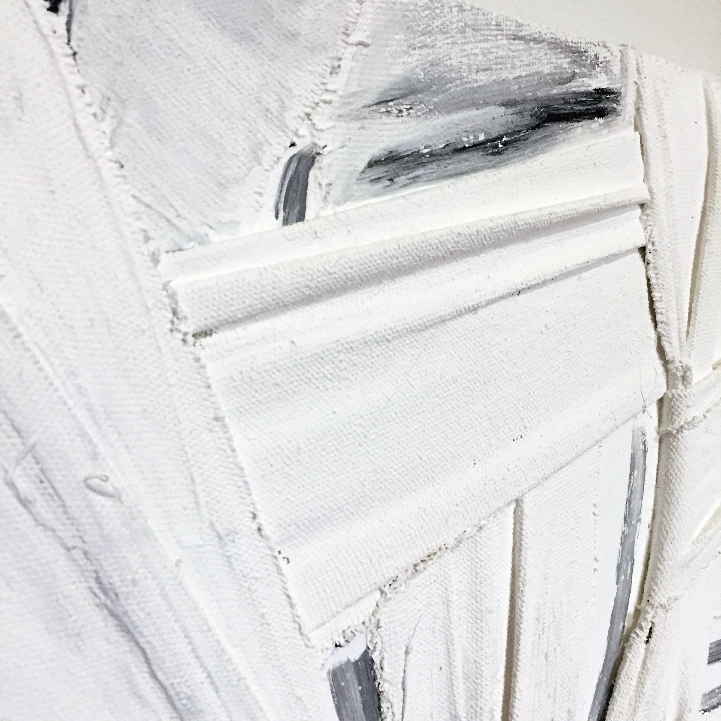 surrounded void white grey mesh_2018_16x20_detail2.jpg