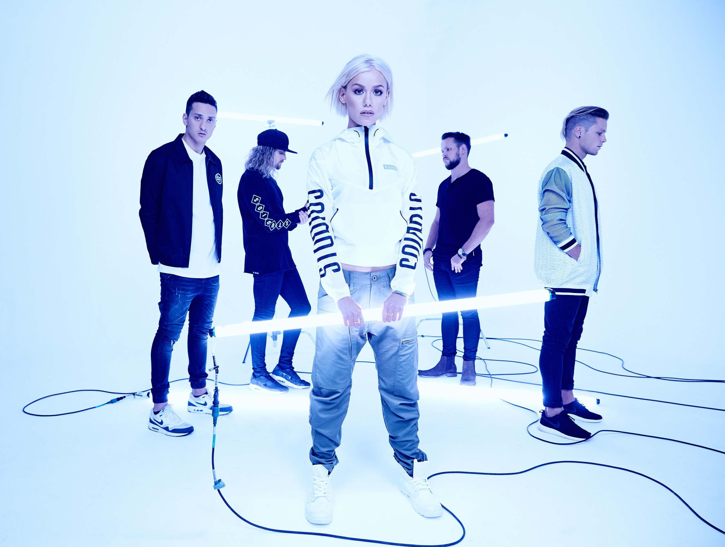 151211-TonightAlive-Shot1-144.jpeg
