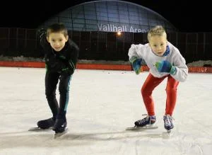 David Luangtep Vangen og Linus Risnes ved et tidligere Gullkarusell-løp. (Foto: PO Linnestad)