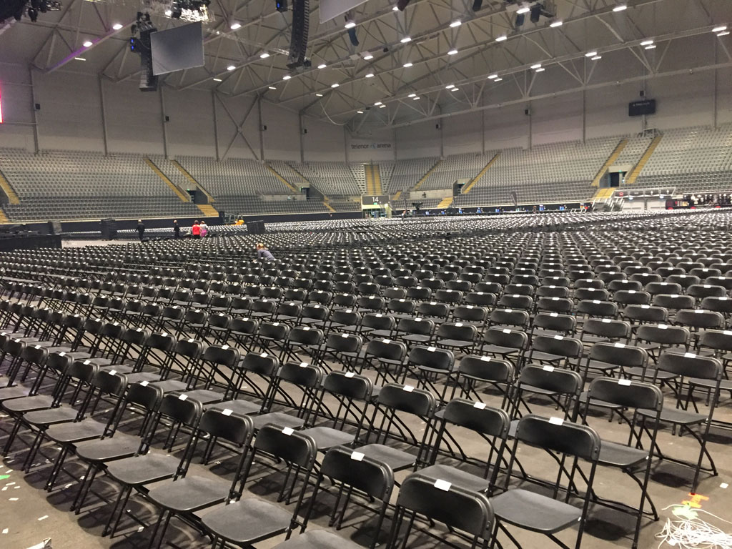 9600 klappstoler klare for innrykk (Foto: Hege Bratli)