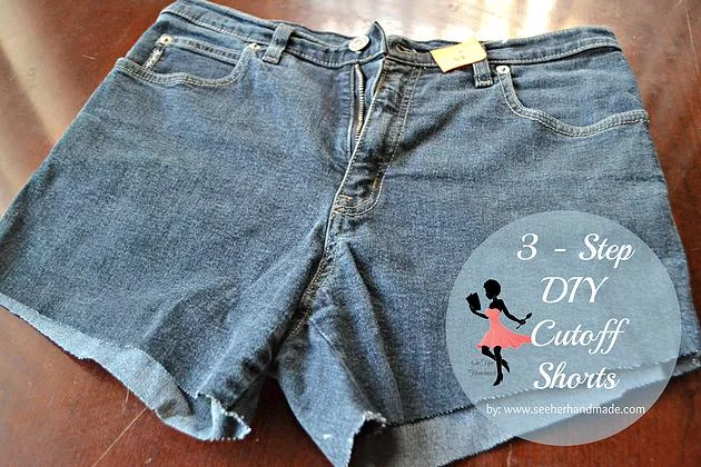 So if you've ever wanted cut-off shorts and didn't quite know how to cut them, I've got three easy steps for how to turn your unwanted jeans into something trendy and cute. (And just in time for Spring season too)!