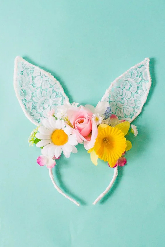 1. How gorgeous is this? Learn how to make your own floral lace bunny ears for Easter! These would also make the perfect accessory for your flowers girls or bridesmaids for a spring wedding! | BESPOKE BRIDE