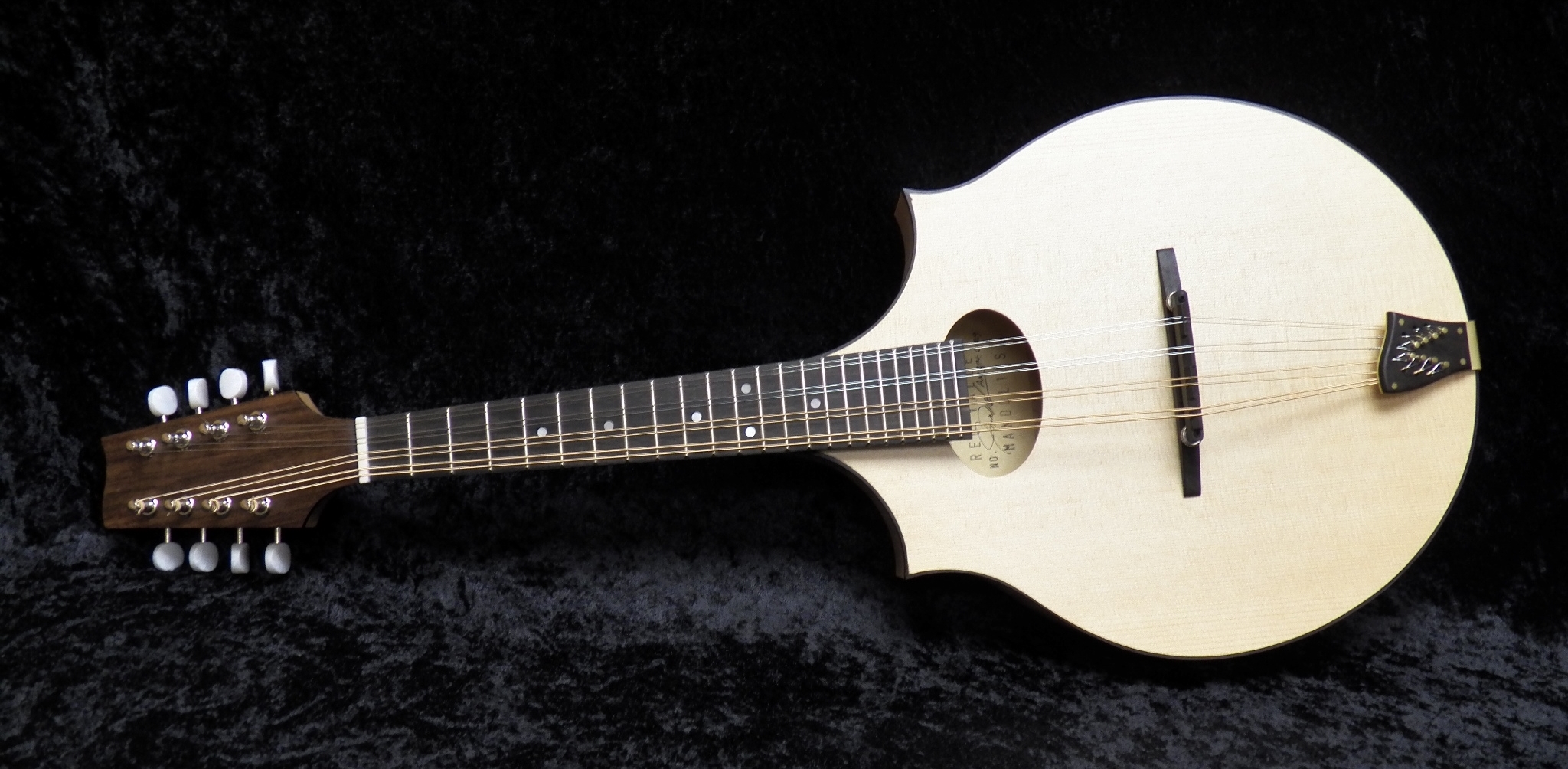 AM 2pt mandolin 184.JPG
