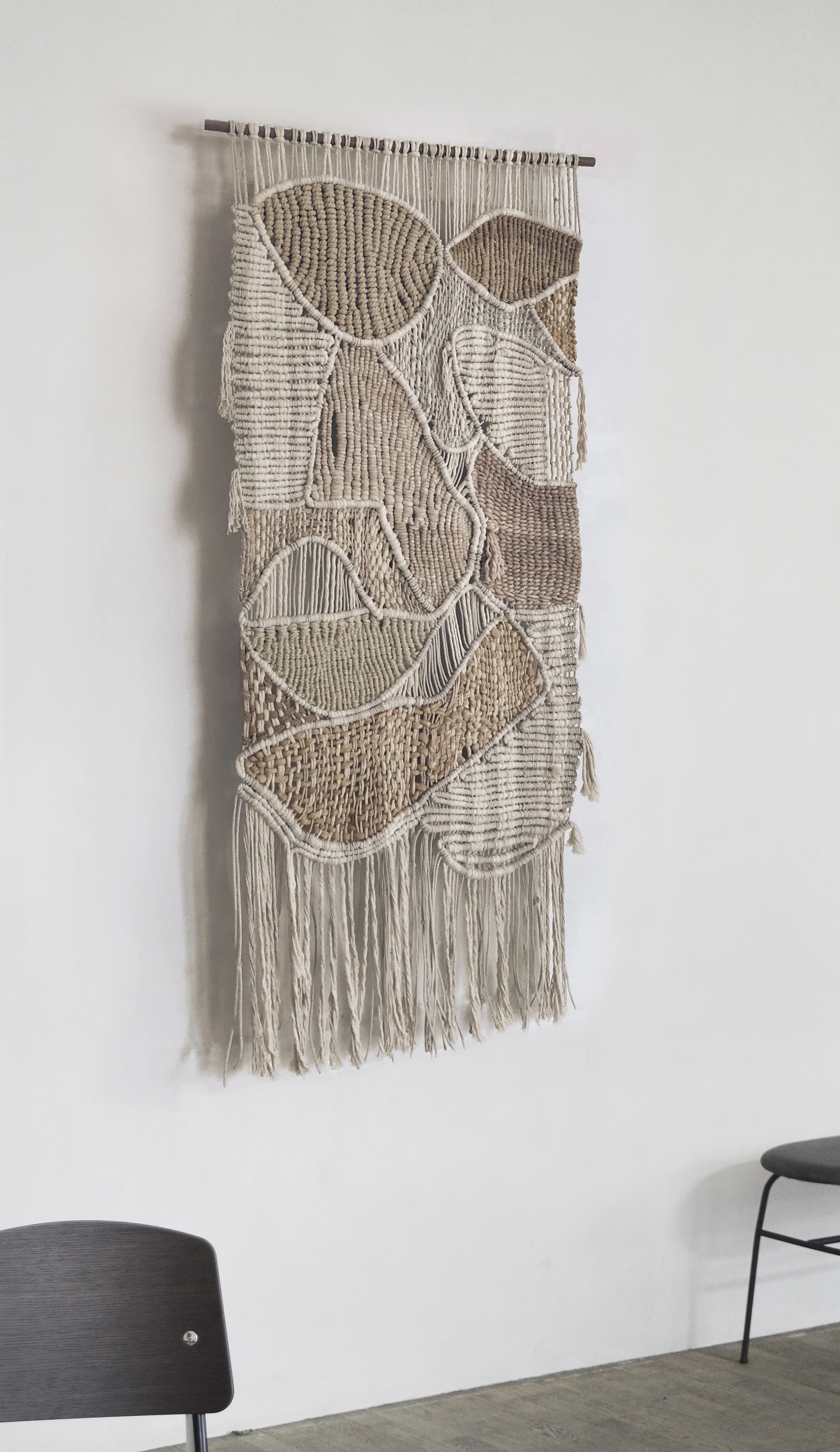 MODERN TAPESTRY HAND KNOTTED AND WOVEN FROM NATURAL FIBERS. FOR PRICING INFORMATION CLICK HERE , FOR CUSTOM SIZE PRICING AND ORDERS PLEASE USE THE CONTACT FORM.