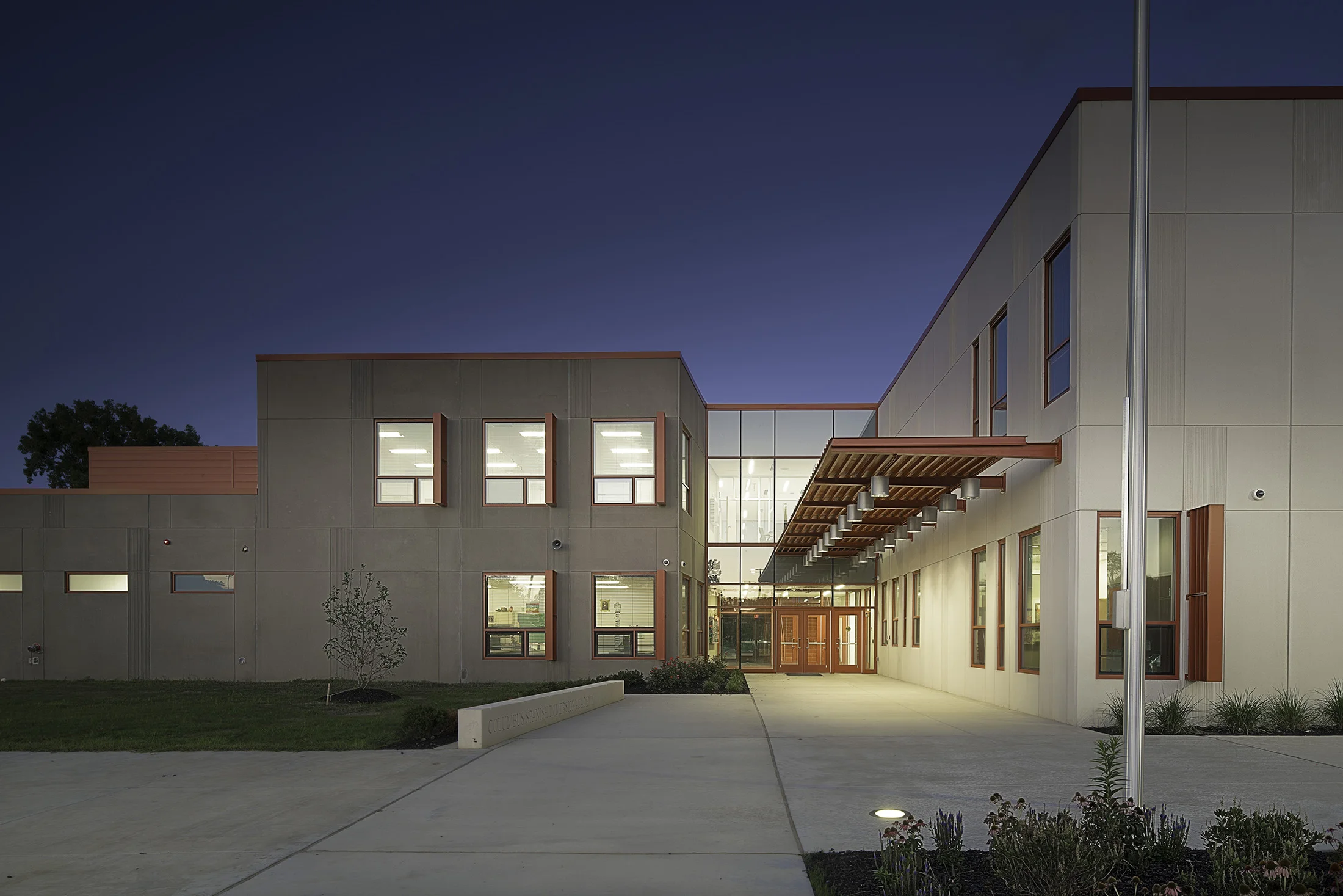 Exterior - Night 2200.jpg