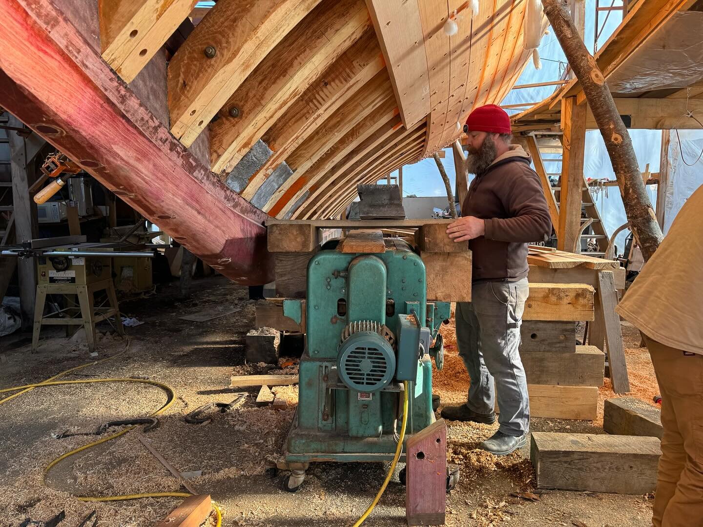 Steady progress is being made daily!  It took the full Hindu rebuild crew to maneuver one of the final metal ballasts into place, before the final planking gets installed.  It&rsquo;s been fascinating to witness the process!  #promisetotheschoonerhin
