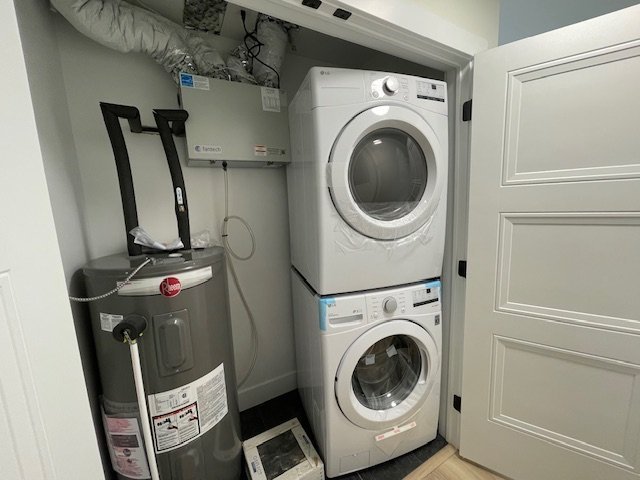 Washer dryer.jpg