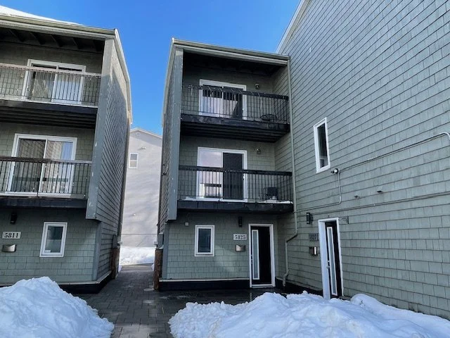 Front view_2552.jpeg