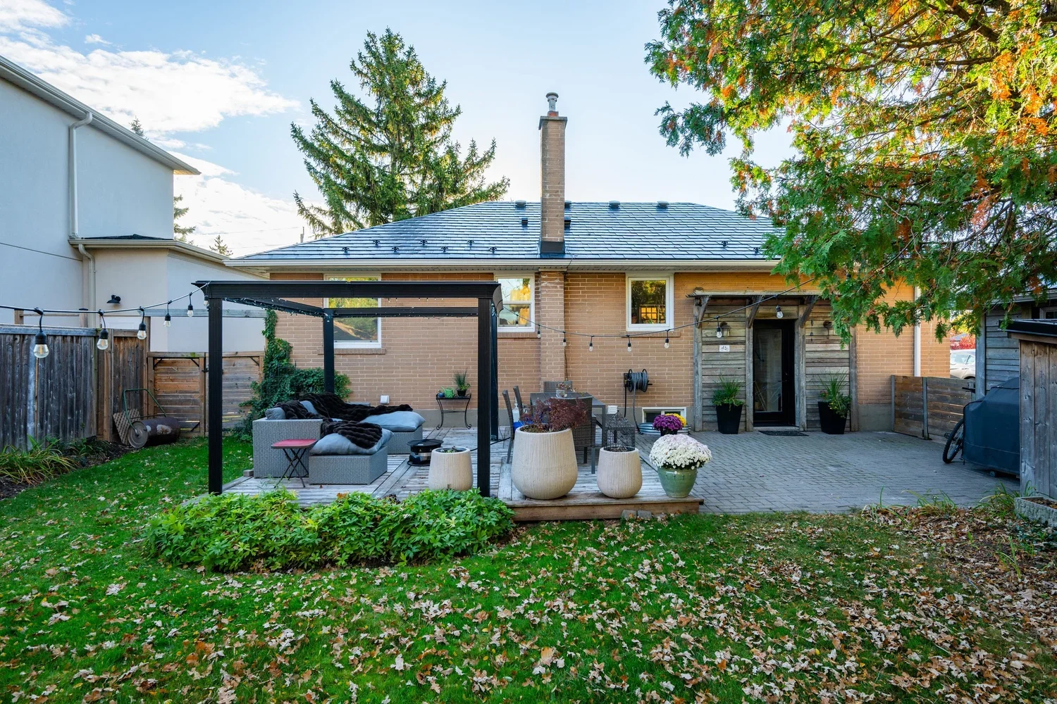 039-433+Pinegrove+Road+Oakville,+ON,+L6K+2B6)-11.webp
