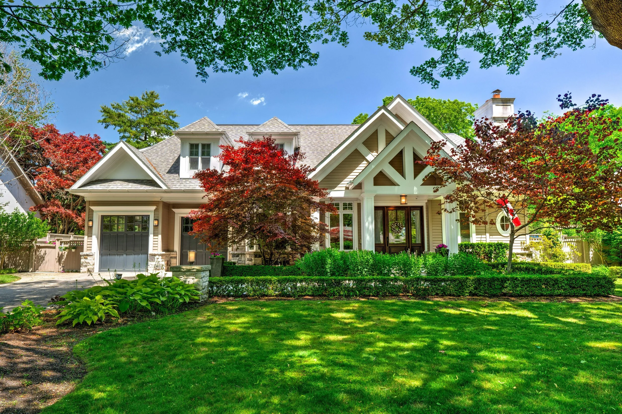 005-EXTERIOR FRONT-6.jpg