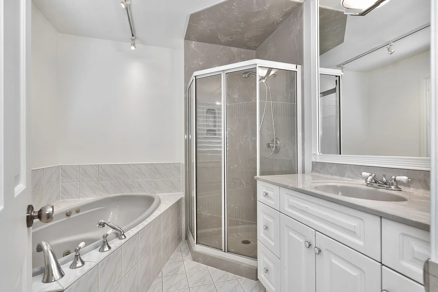 20-web-or-mls-DSC08105-HDR.webp