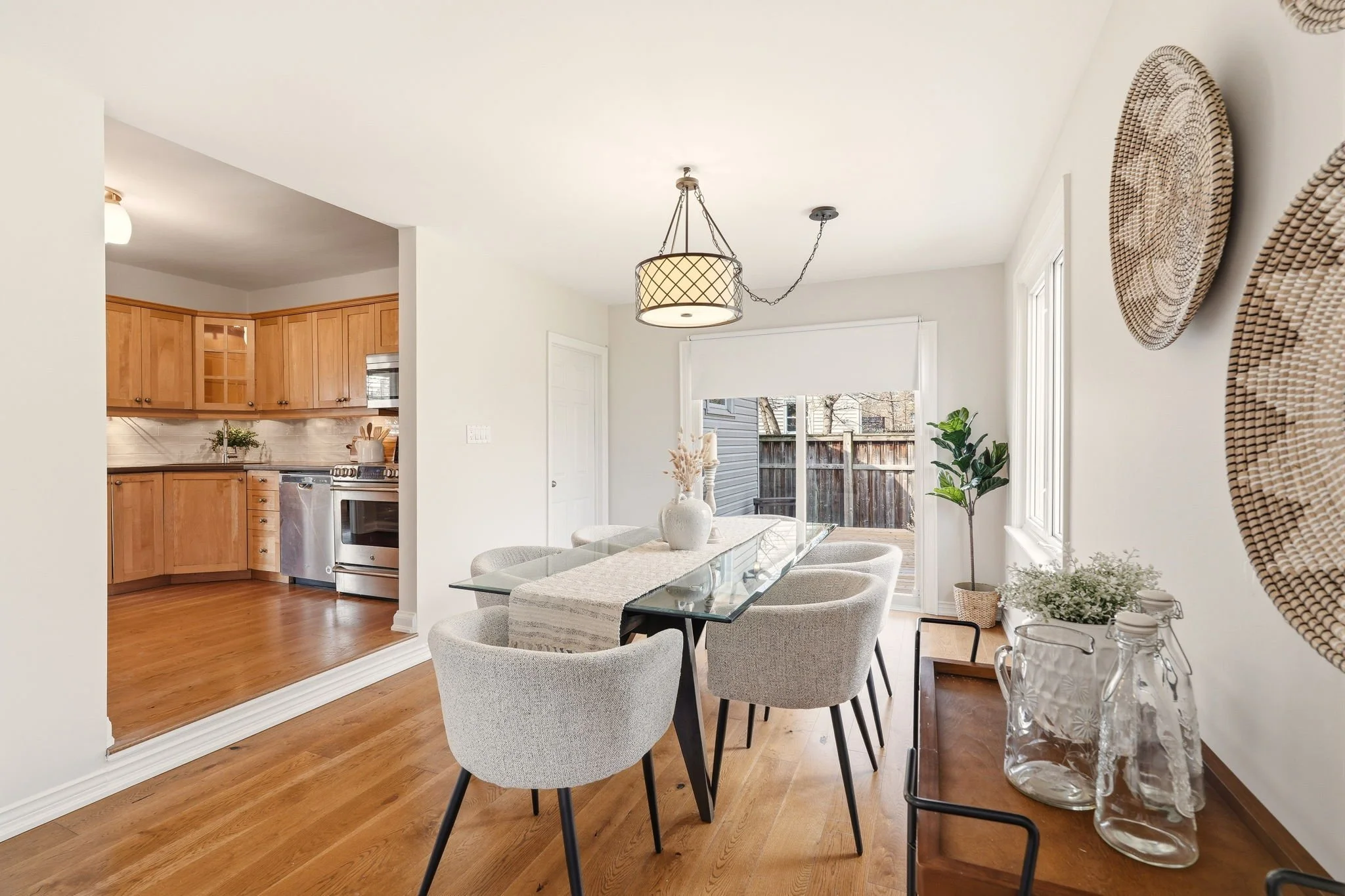 20-web-or-mls-MAIN FLOOR-13.jpg