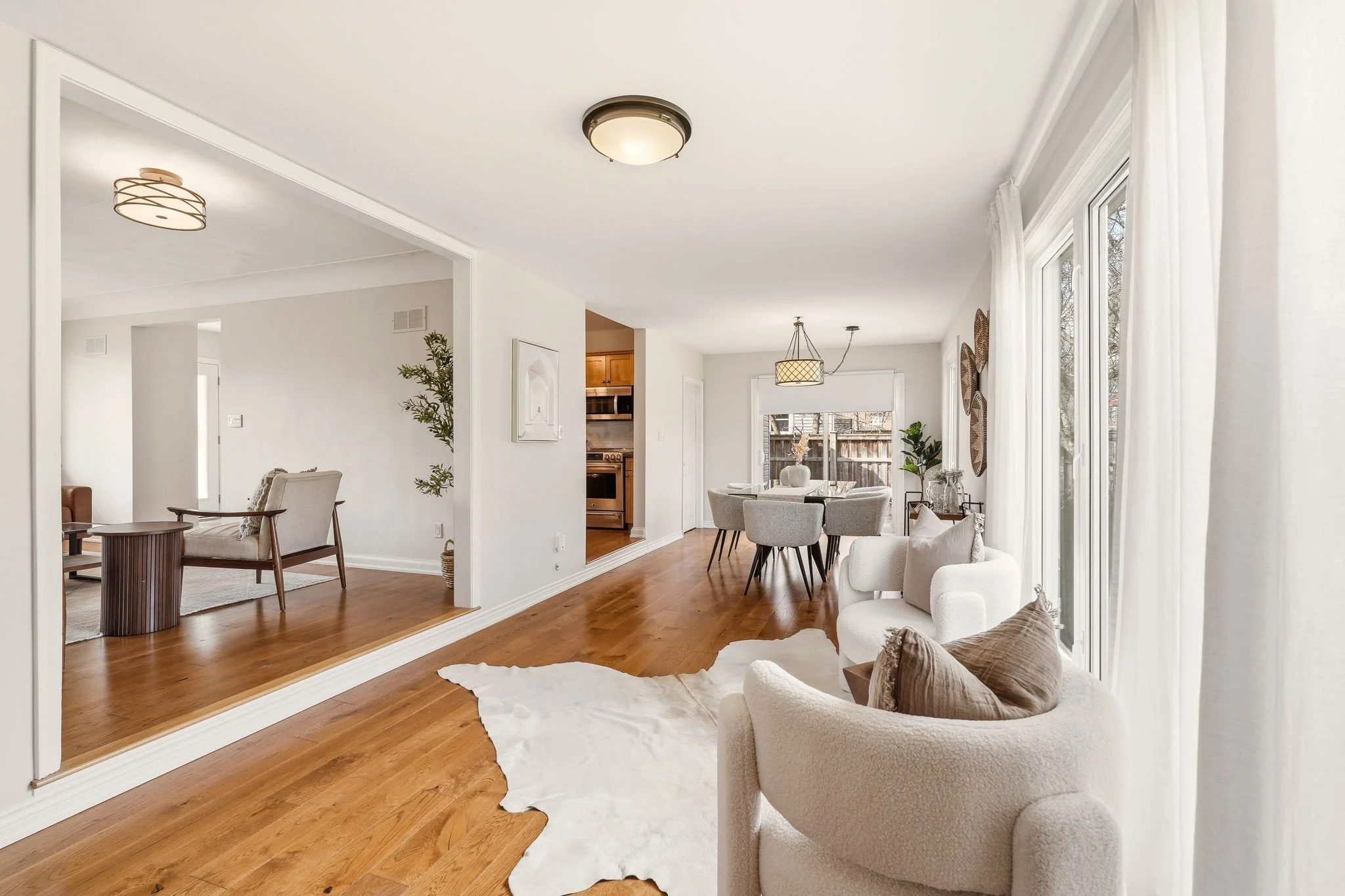 25-web-or-mls-MAIN FLOOR-18.jpg