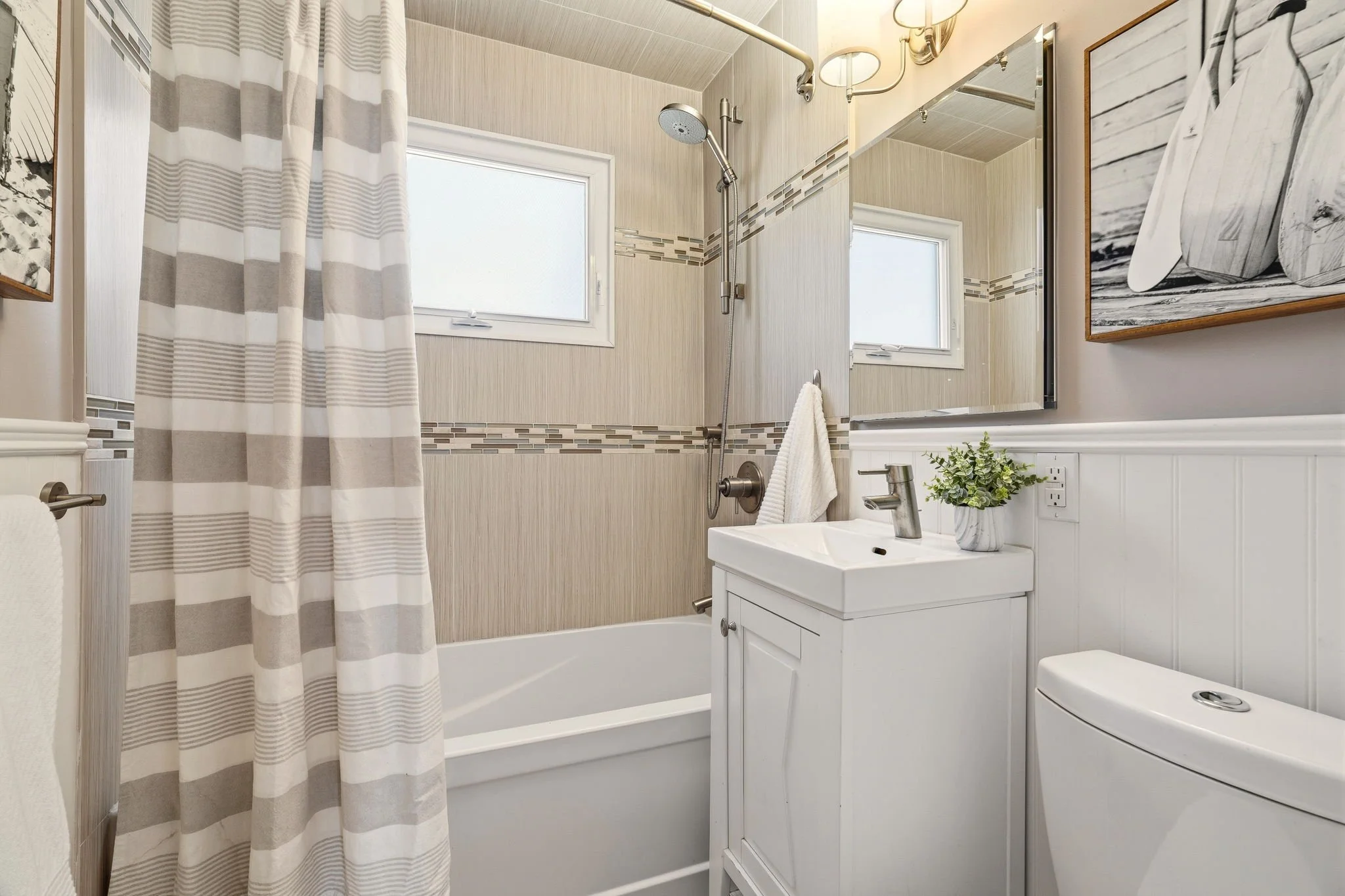 32-web-or-mls-MAIN FLOOR-32.jpg