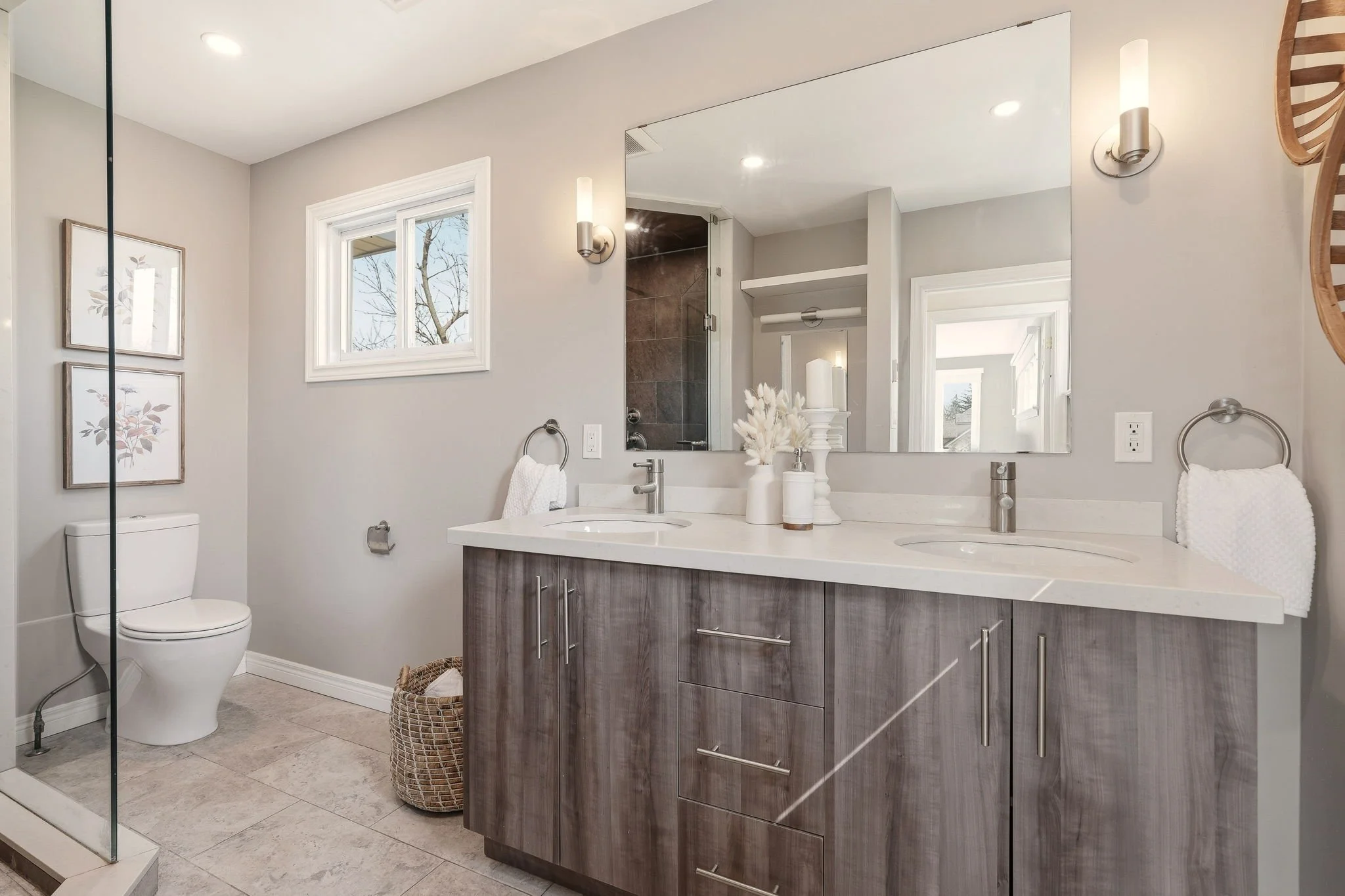 46-web-or-mls-SECOND FLOOR-3.jpg