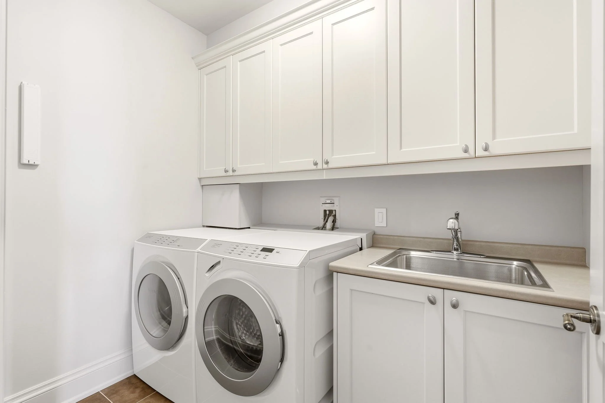 24-web-or-mls-1101-111 FORSYTHE-22.jpg