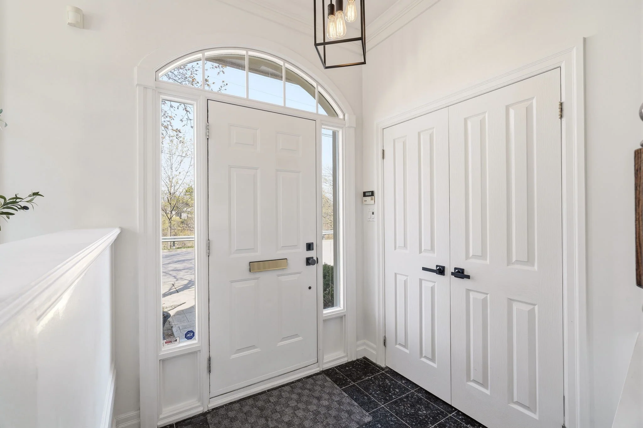 13-web-or-mls-MAIN FLOOR-8.jpg